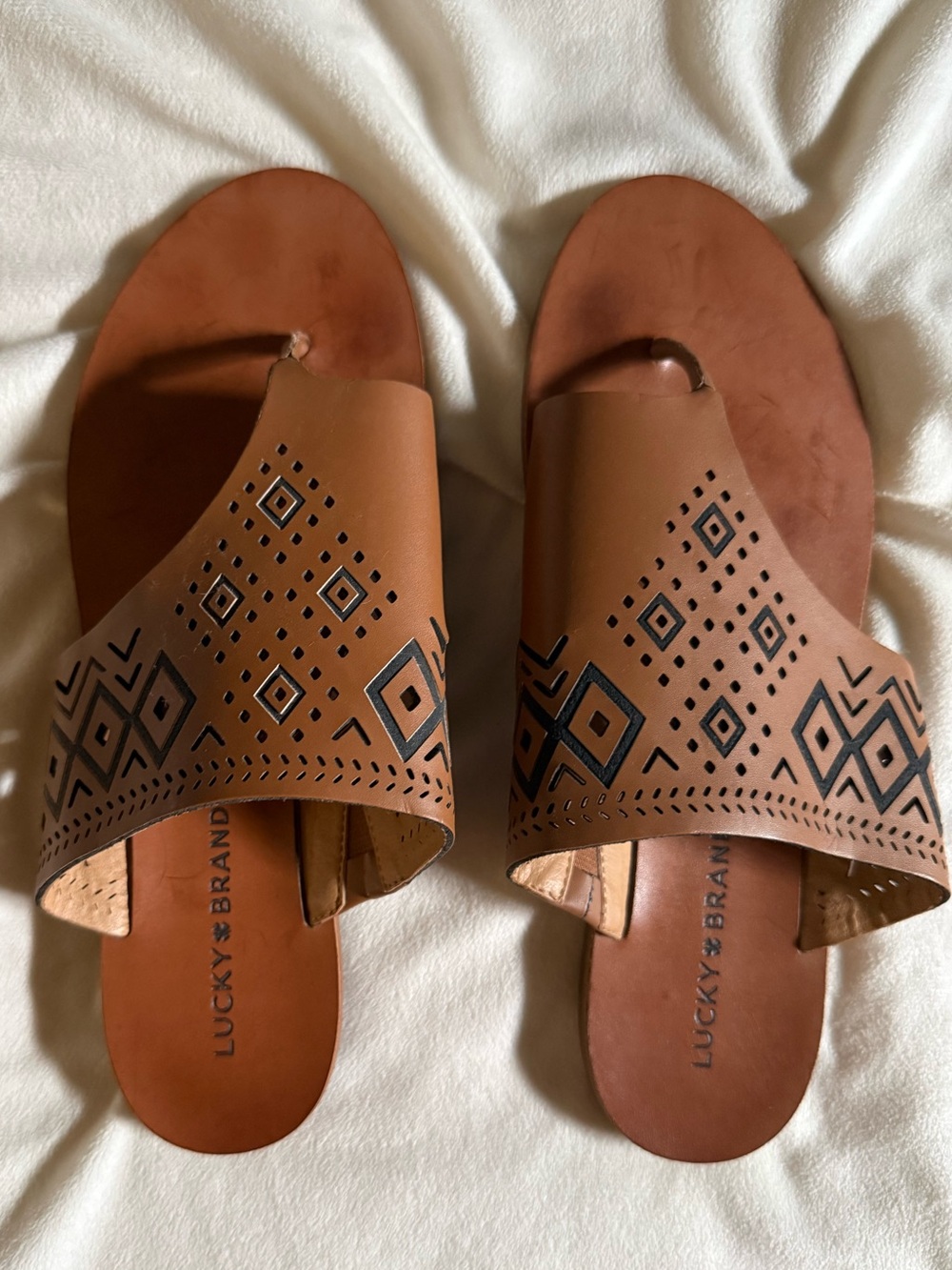 Lucky Brand Brown Leather Slide Sandals with Black Geometric Print
